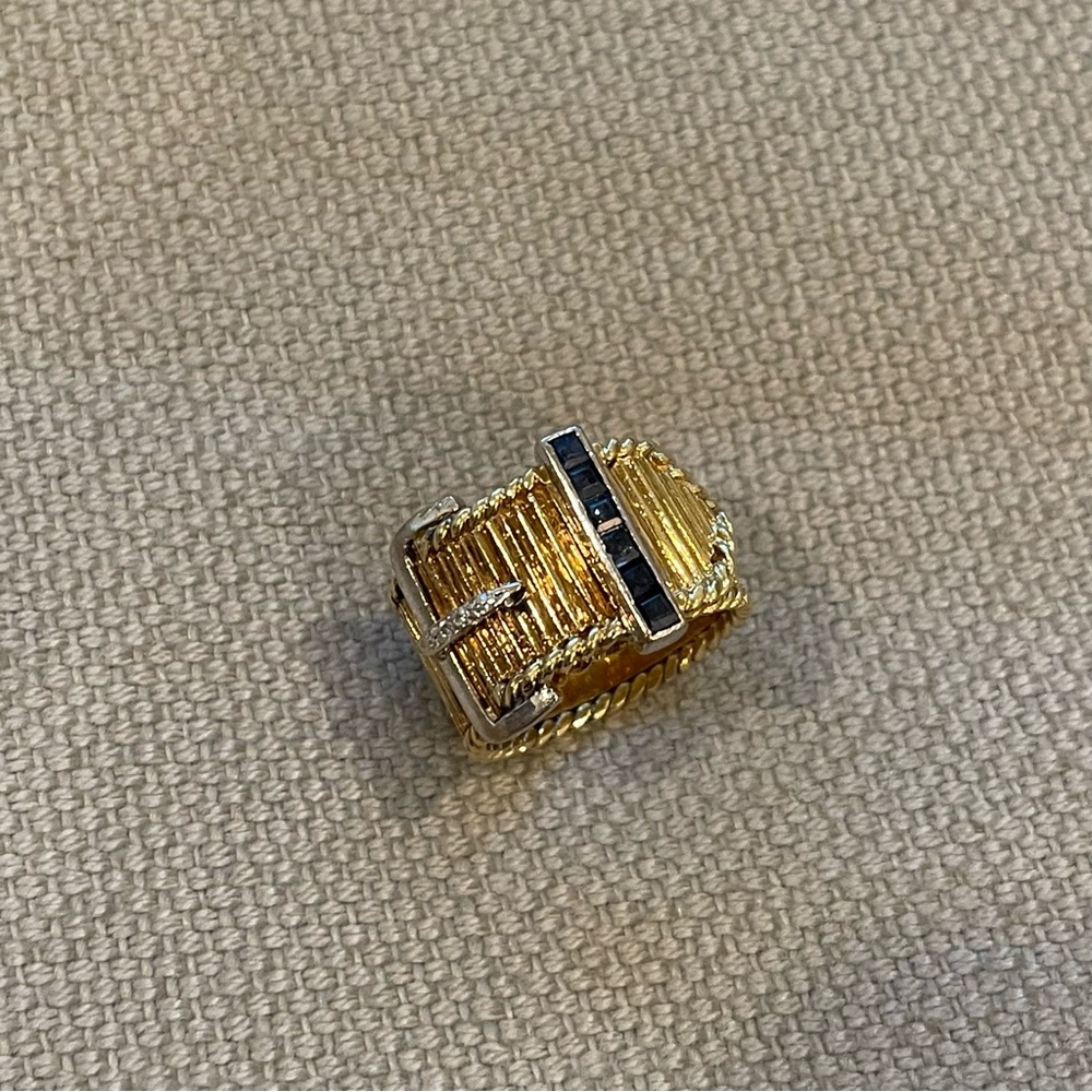 Vintage💙18KT Gold💙 Diamond and Sapphire Mini Belt Buckle Ring - Picture 11 of 15